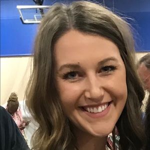 Meet your Posher, Deandra